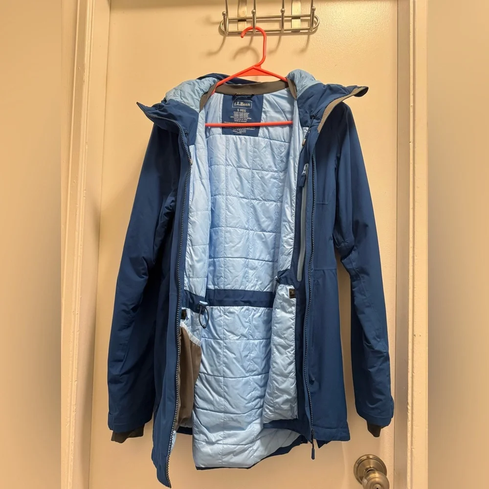LL Bean Waterproof Primaloft Packaway Jacket, dark marine blue, size small - Picture 2 of 6